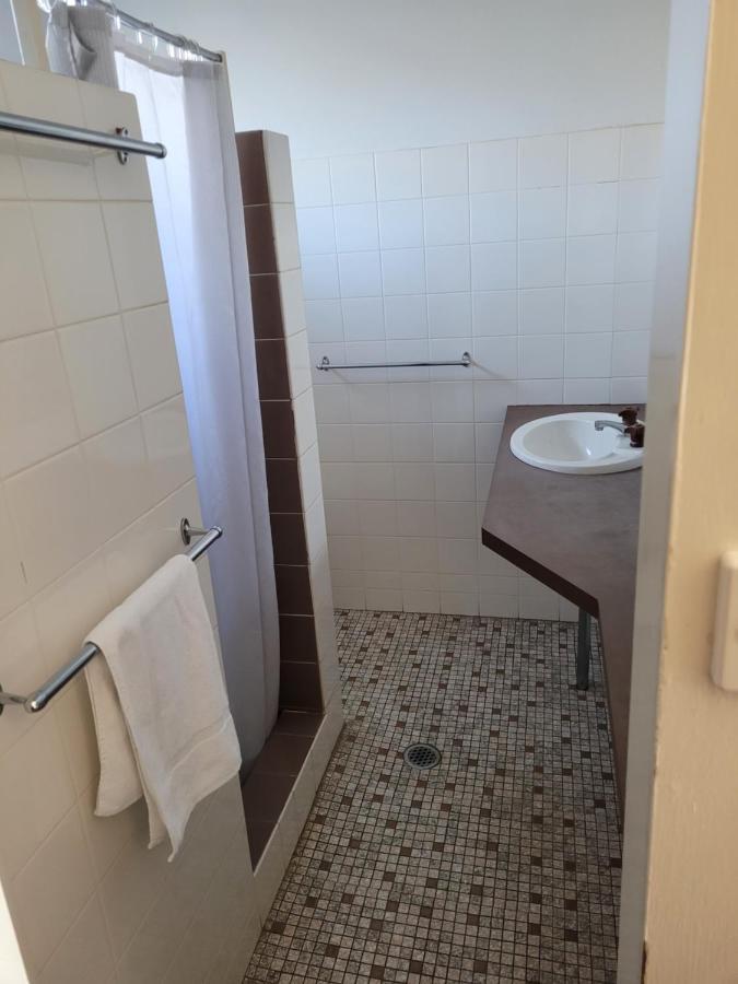 Palm And Pawn Motor Inn Wagga Wagga Eksteriør billede